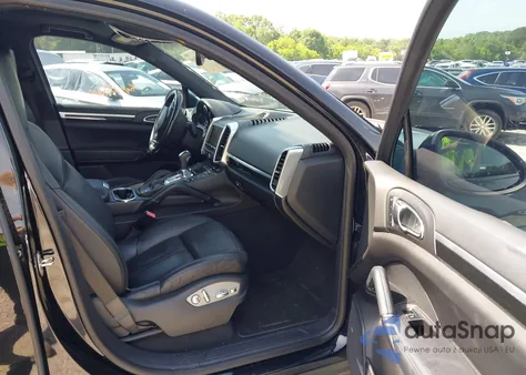 2013 Porsche Cayenne Diesel from USA, damaged, VIN WP1AF2A28DLA41638